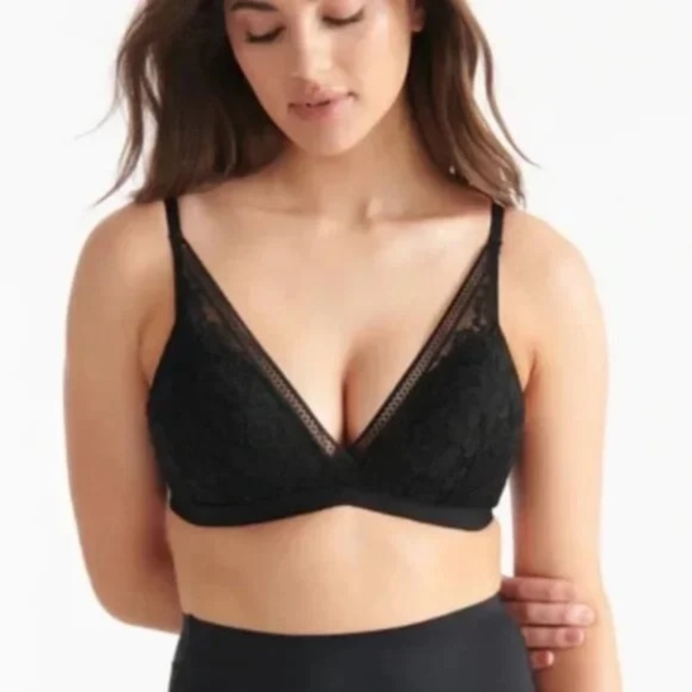 Knix Deep V-Neck Plunge Black Lace Bra Wireless Wire Free Size XXL NWT
